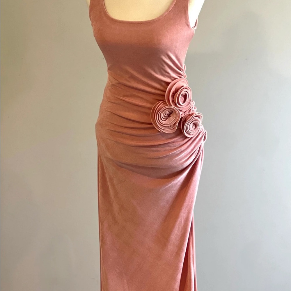 Elegant Pink Sleeveless Dress